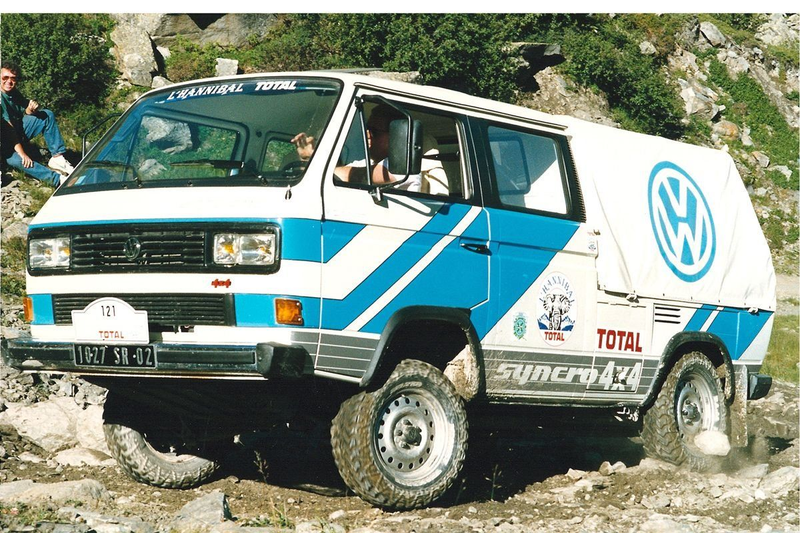 Illustration for article titled As a kid I adored minivans. Here's a huge post about it.